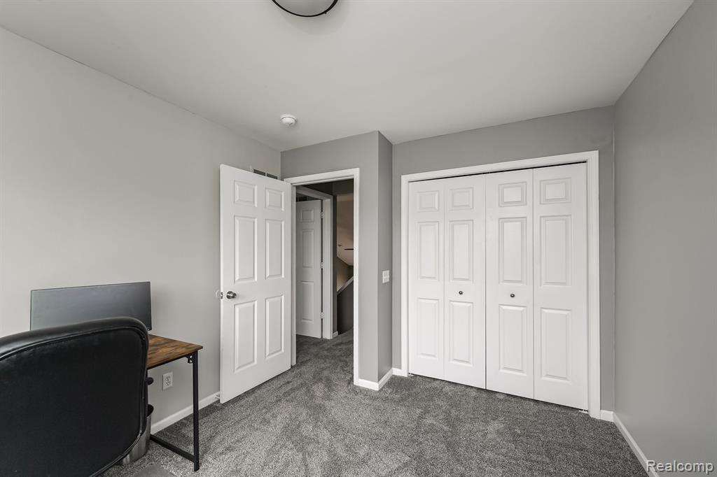 6249 CHERRYWOOD Drive, Ypsilanti, MI 48197 — Photo 34