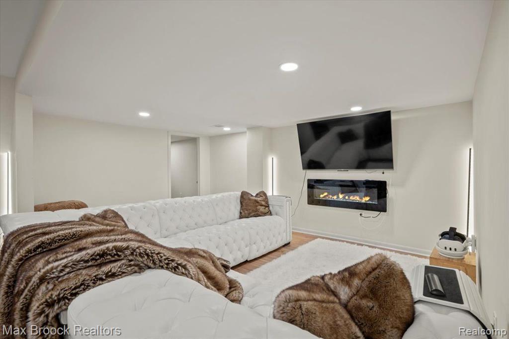 6362 CHARLES Drive, West Bloomfield, MI — Photo 58