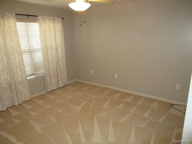 4192 BERKELEY Avenue, Canton, MI 48188 — Photo 15