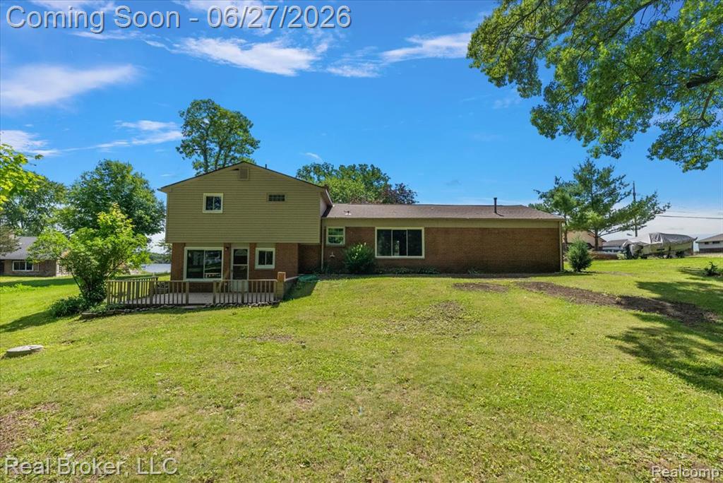 8320 Hillpoint Drive, Brighton, MI 48116 — Photo 37