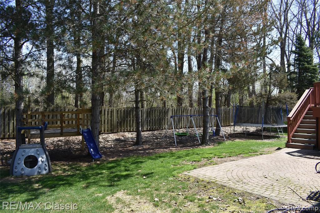 201 Columbia Drive, South Lyon, MI 48178 — Photo 6