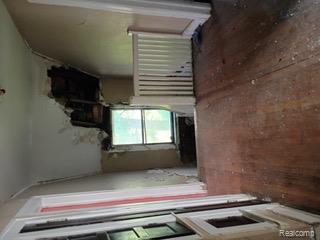670 Chalmers Street, Detroit, MI 48215 — Photo 16