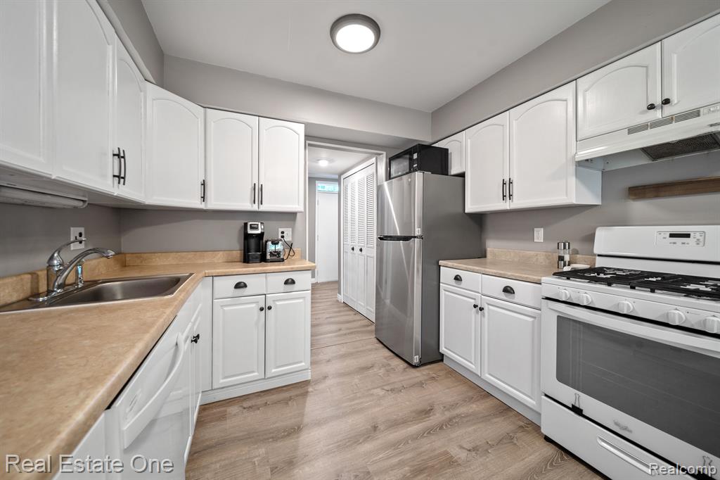 2285 DRAPER Avenue, Ypsilanti, MI 48197 — Photo 11