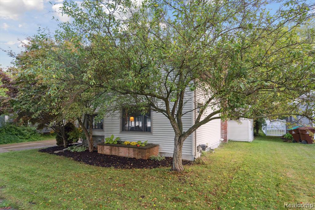 131 W South Street, Williamston, MI 48895 — Photo 36