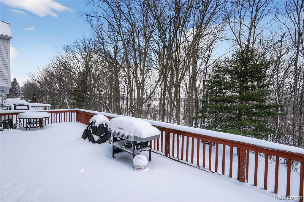 5120 Meadow Crest Circle, Holly, MI 48442 — Photo 49