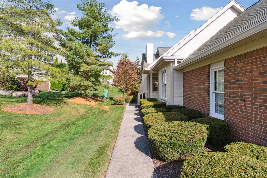 39784 GLENVIEW, Northville, MI 48168 — Photo 3