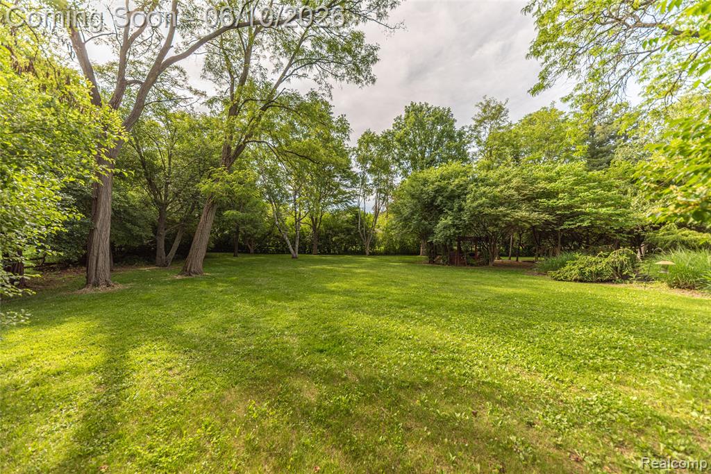 3887 Stonecrest Road, West Bloomfield, MI — Photo 16