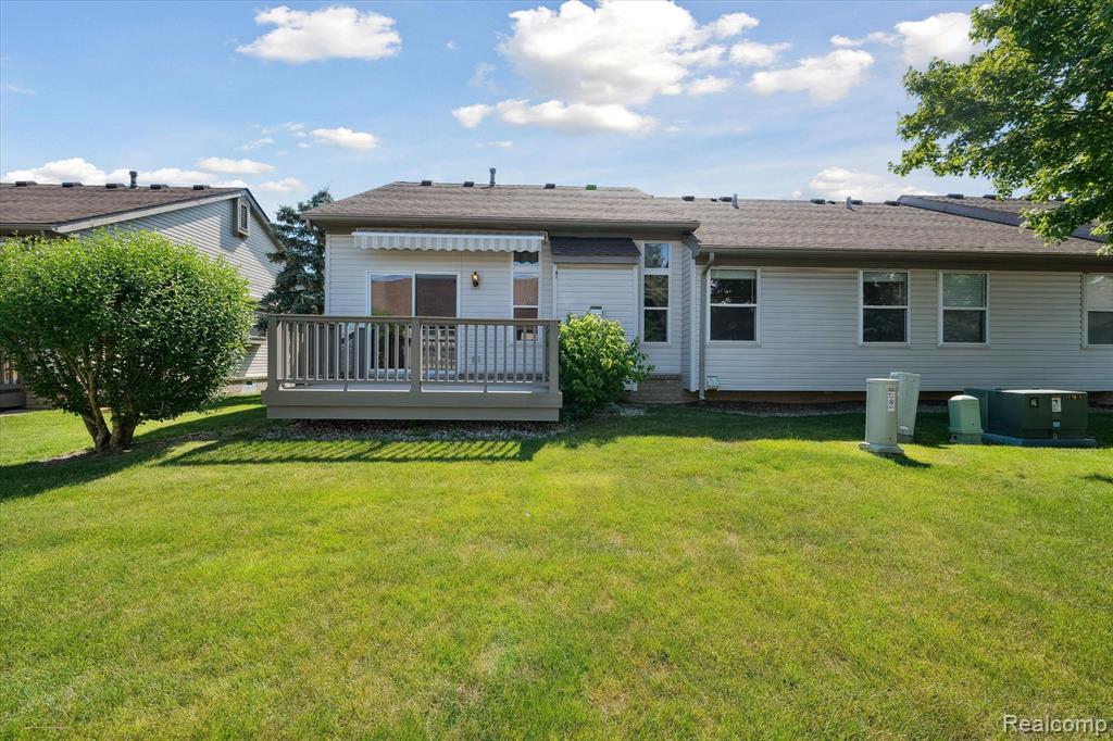 42279 BAYBERRY, Clinton Twp, MI 48038 — Photo 34