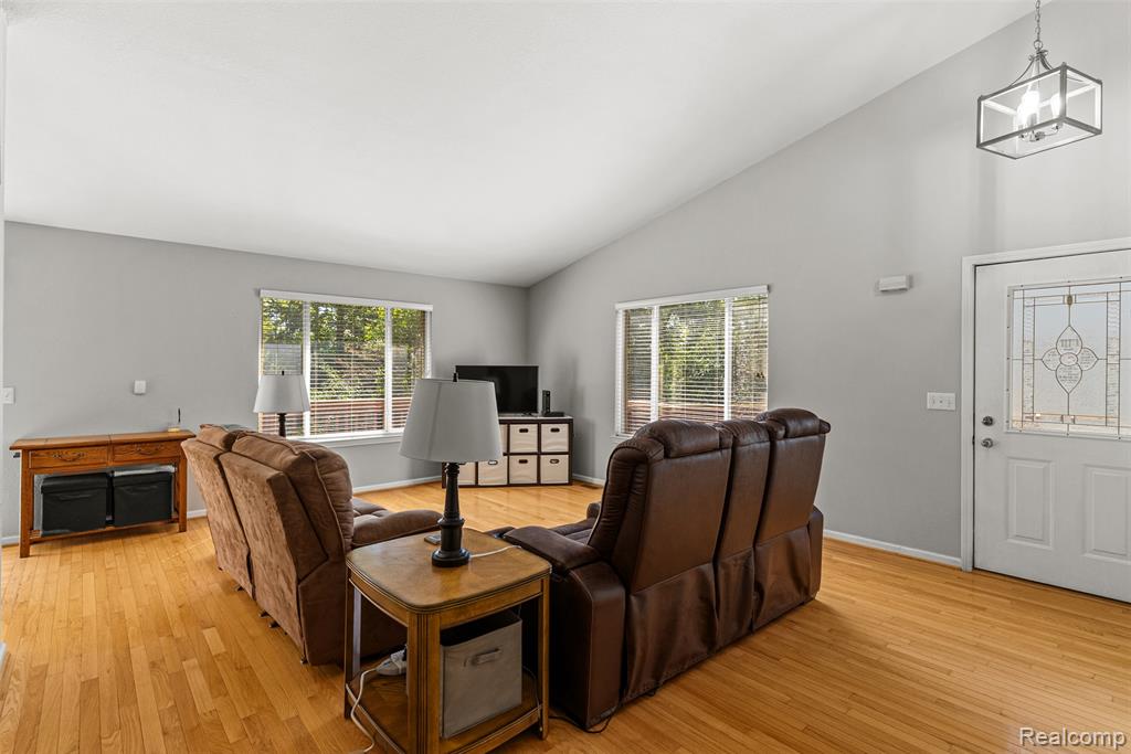 1039 Old Leake Court, 200, Holly, MI 48442 — Photo 8
