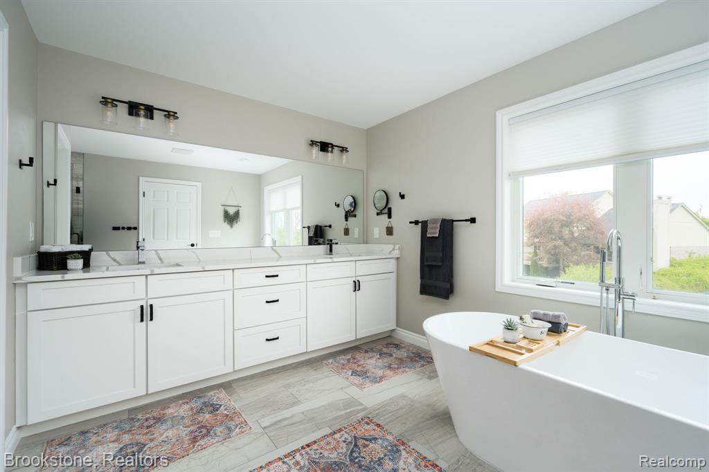 1728 John Paul Court, Oxford, MI 48371 — Photo 28