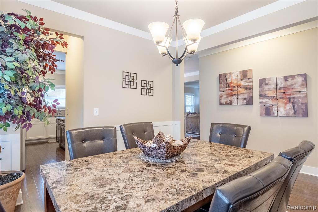 9595 NEUMANN Circle, Ypsilanti, MI 48197 — Photo 8