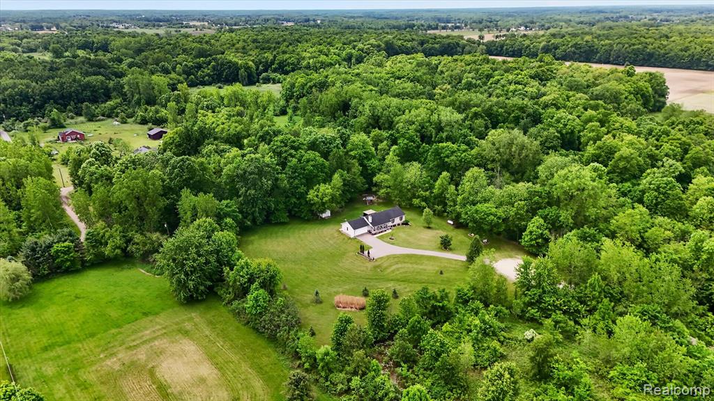 9565 Crofoot Road, Fowlerville, MI 48836 — Photo 55