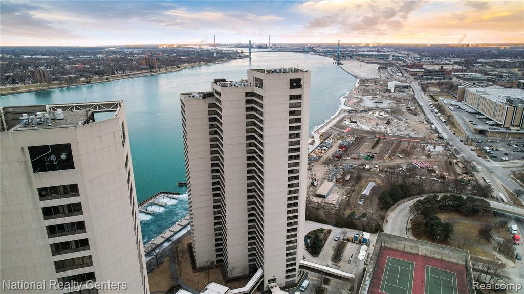 1001 W Jefferson Avenue #300/24J, Detroit, MI 48226