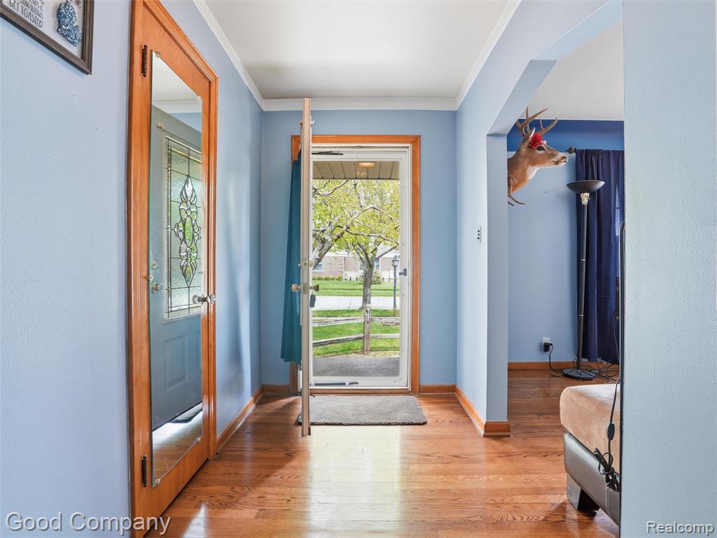 19706 Old Homestead Drive, Harper Woods, MI 48225 — Photo 4