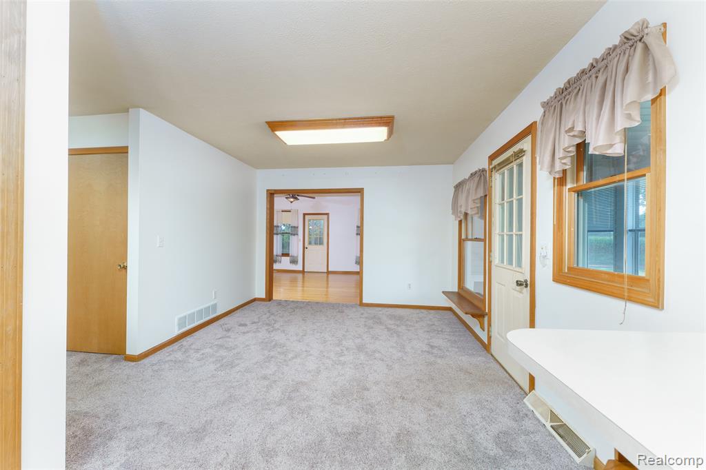 5430 E Columbia Road, Webberville, MI 48892 — Photo 8