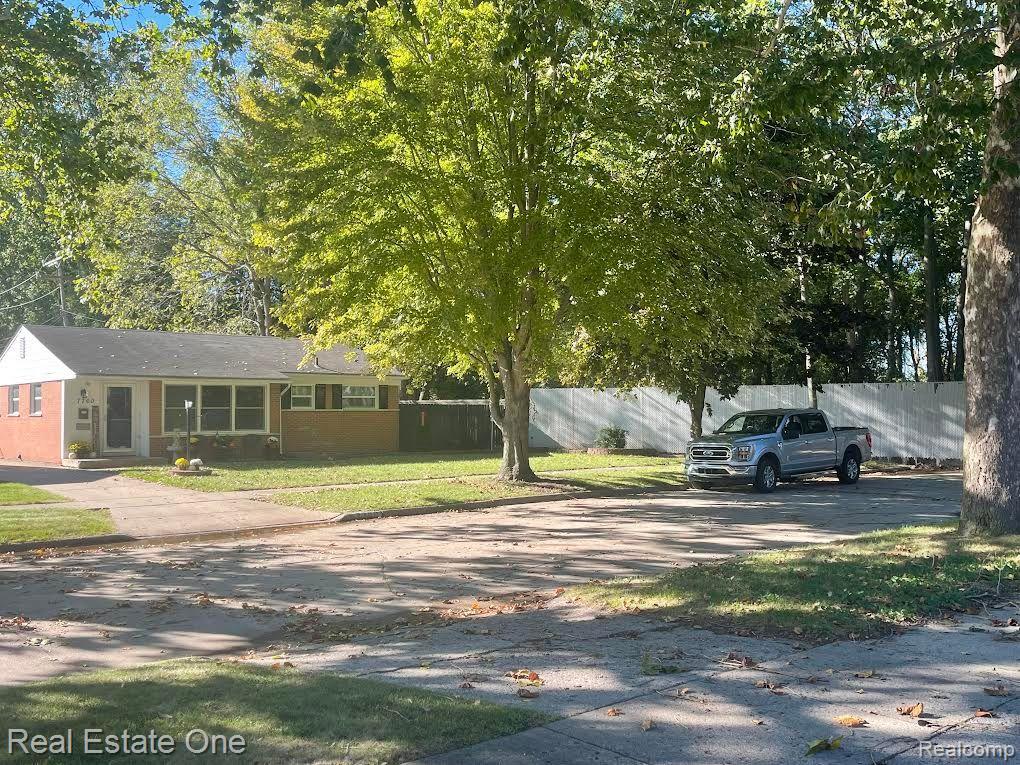 7760 BANNER Street, Taylor, MI 48180 — Photo 2