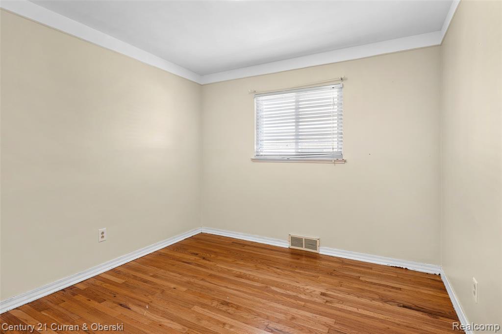 7428 Kingsbury, Dearborn Heights, MI 48127 — Photo 12