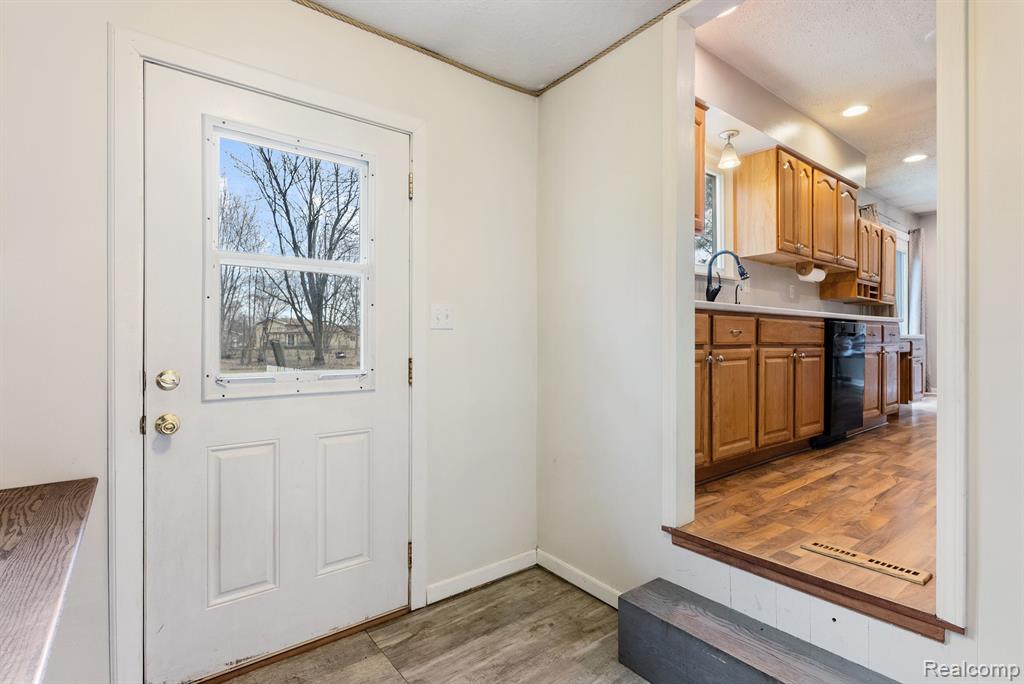 8629 CANADA Road, Birch Run, MI 48415 — Photo 25