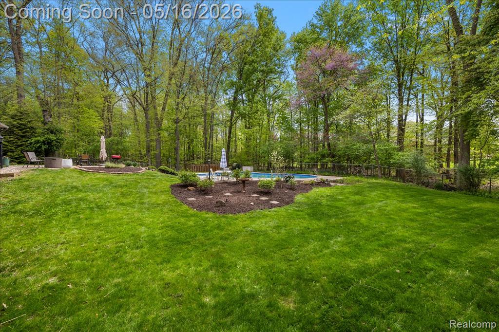 28455 Wellington Street, Farmington, MI 48334 — Photo 18