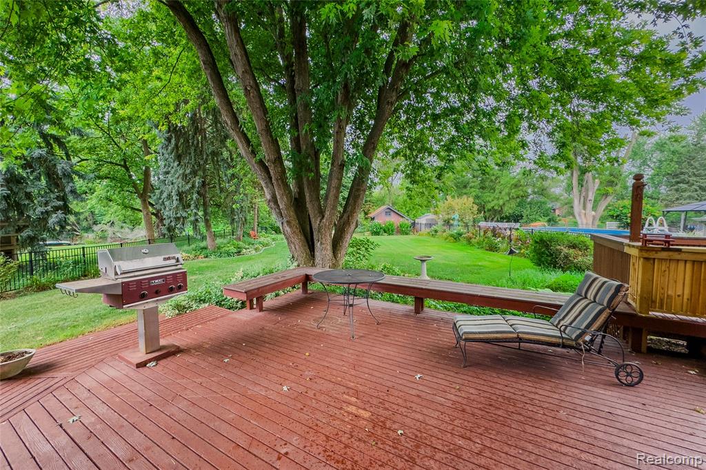 472 Riverside Drive, Wyandotte, MI 48192 — Photo 35