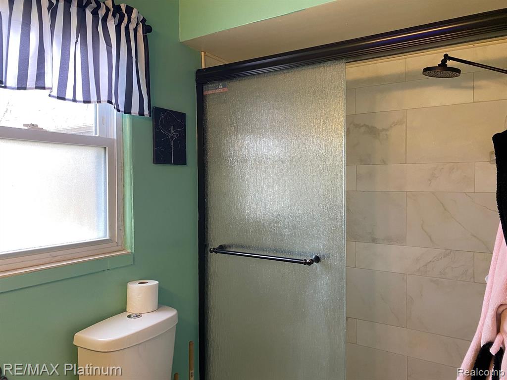 17801 CORUNNA Road, Chesaning, MI 48616 — Photo 20