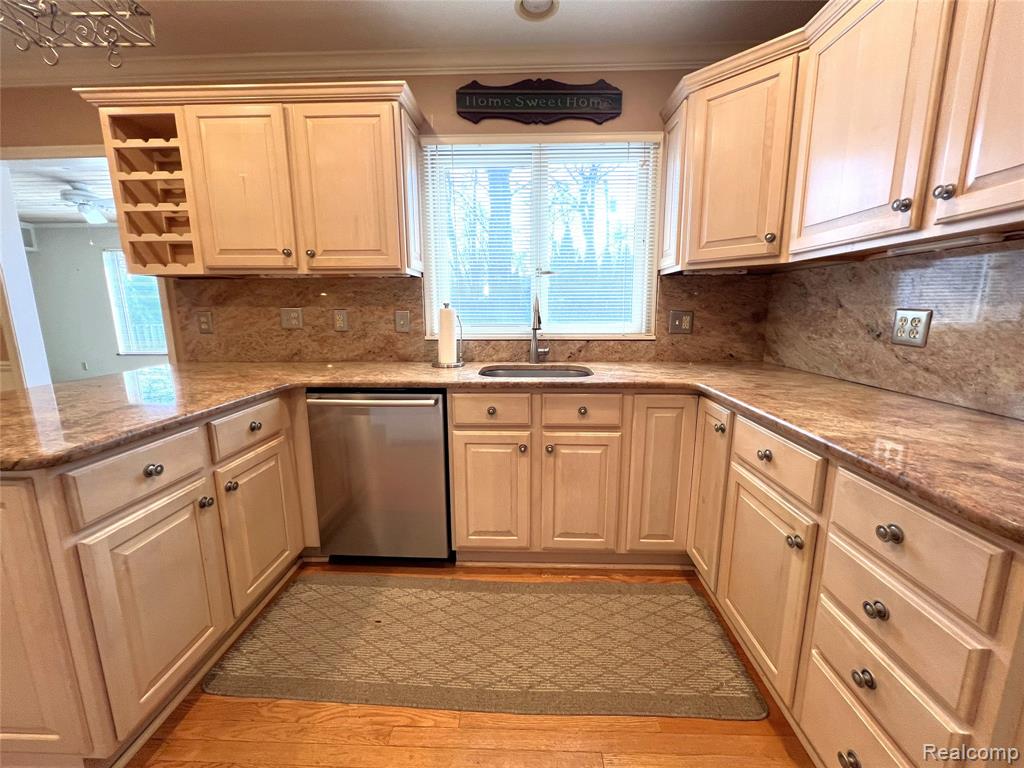 505 Anita Avenue, Grosse Pointe, MI 48236 — Photo 14