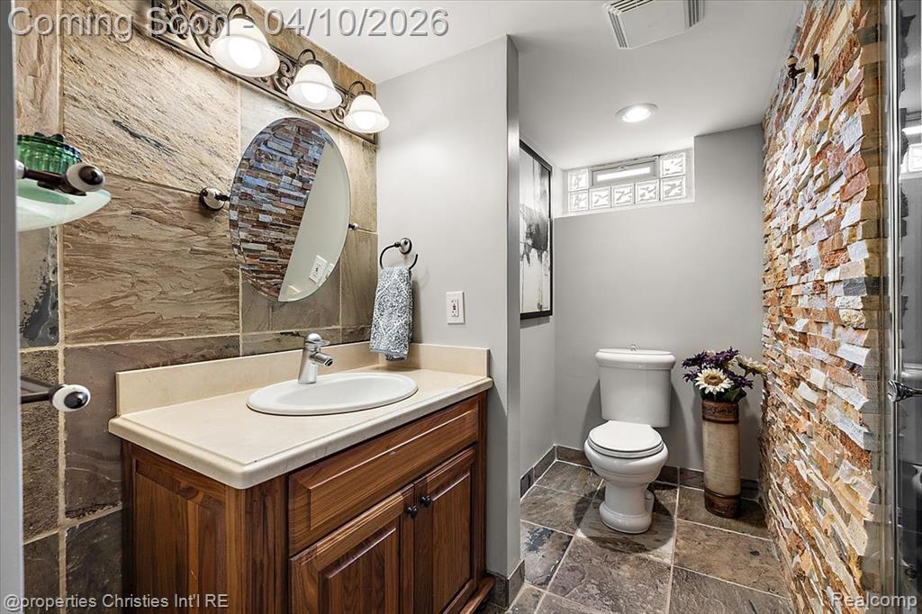 8441 Northfield Boulevard, Oak Park, MI 48237 — Photo 30