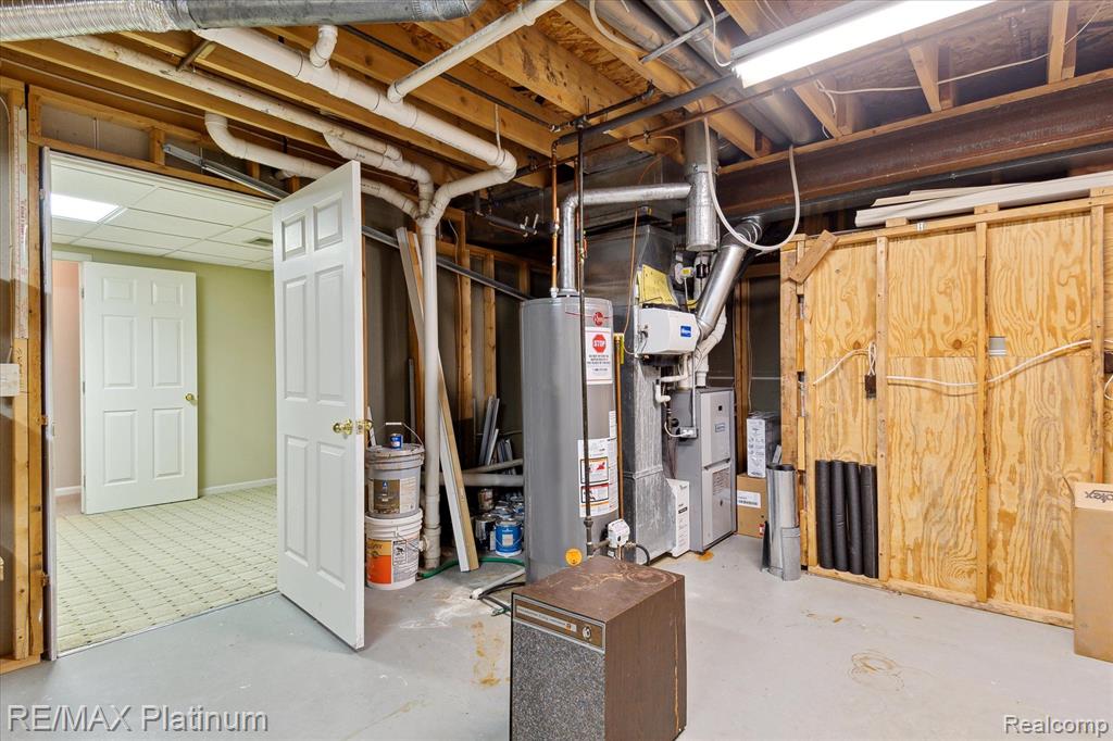 4823 FAIRWAYS Drive, Brighton, MI 48116 — Photo 50