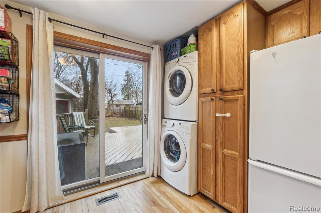 8461 CASCADE Street, Commerce Twp, MI 48382 — Photo 15