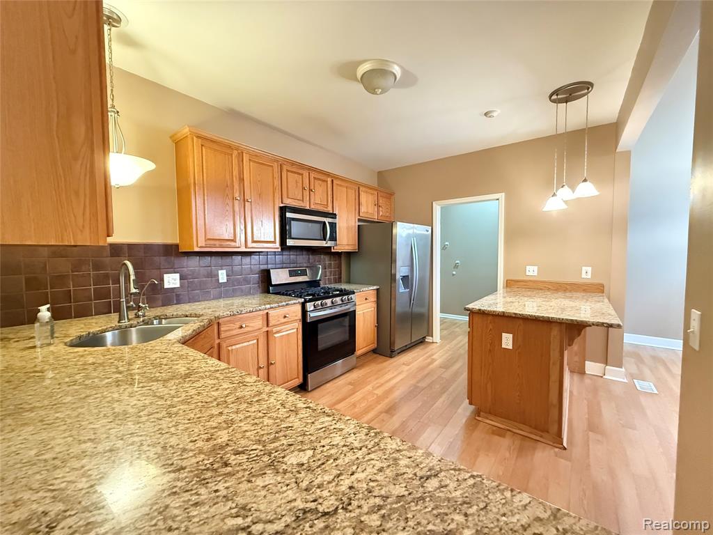 41568 GLADE Road, Canton, MI 48187 — Photo 14