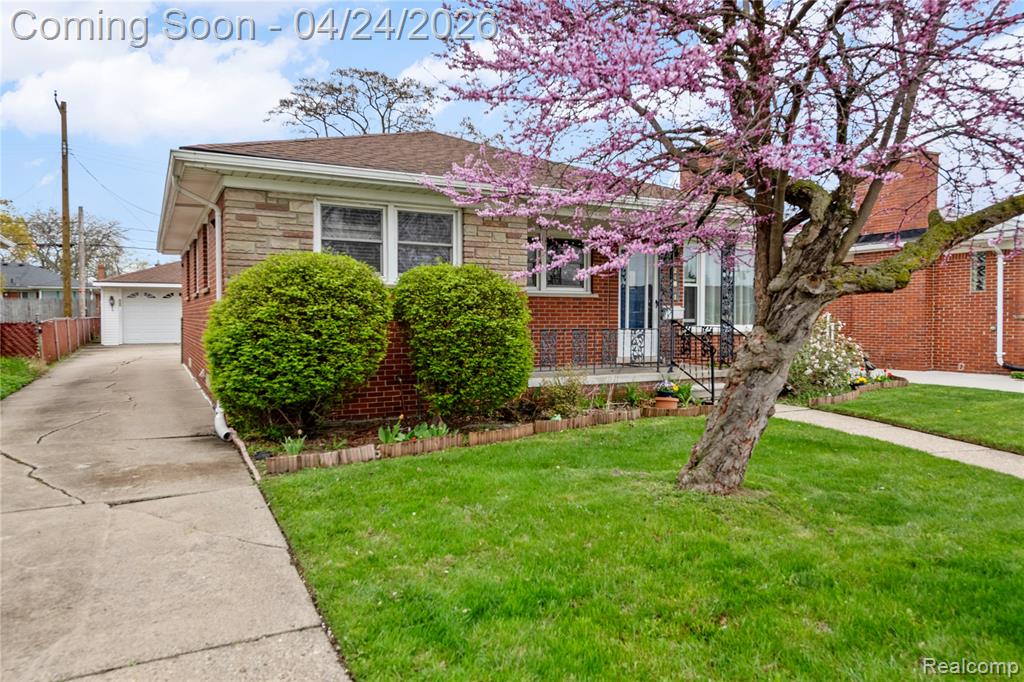 24861 Almond Avenue, Eastpointe, MI 48021 — Photo 6