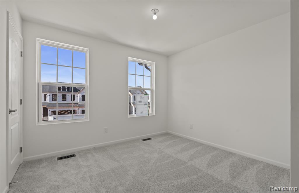5574 East Spaniel Drive, Ann Arbor, MI 48108 — Photo 23