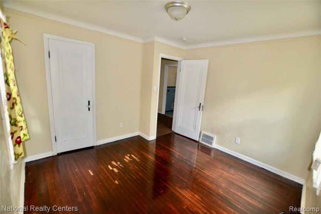 8267 Carlin Street, Detroit, MI 48228 — Photo 16