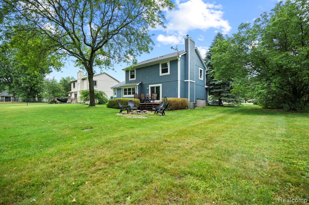 4386 Kelly Circle Drive, Commerce Twp, MI 48390 — Photo 40