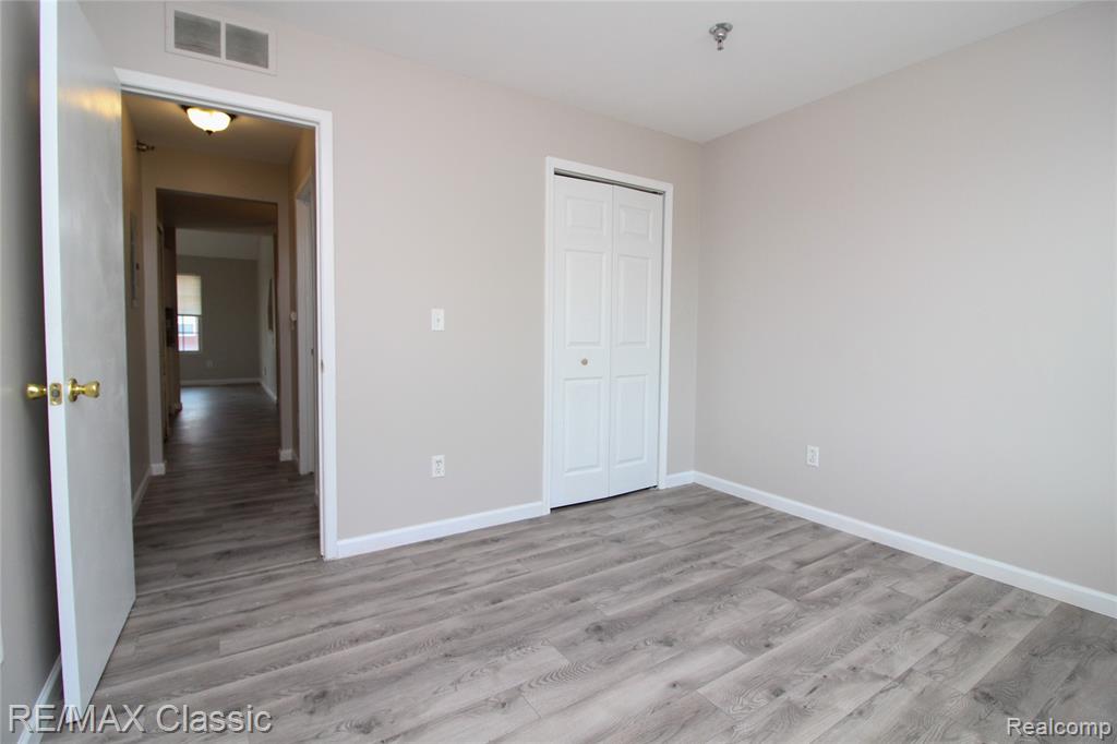 23208 Cornerstone Village Drive, Southfield, MI 48075 — Photo 10