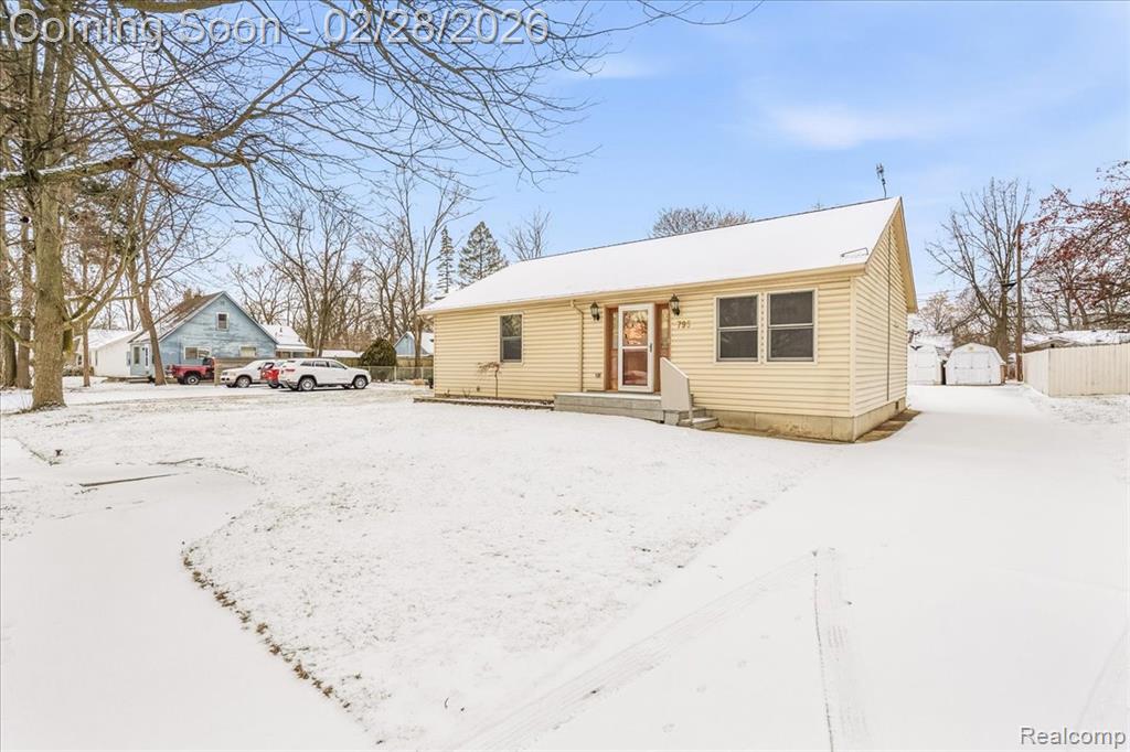 795 N Parent Street, Westland, MI — Photo 2