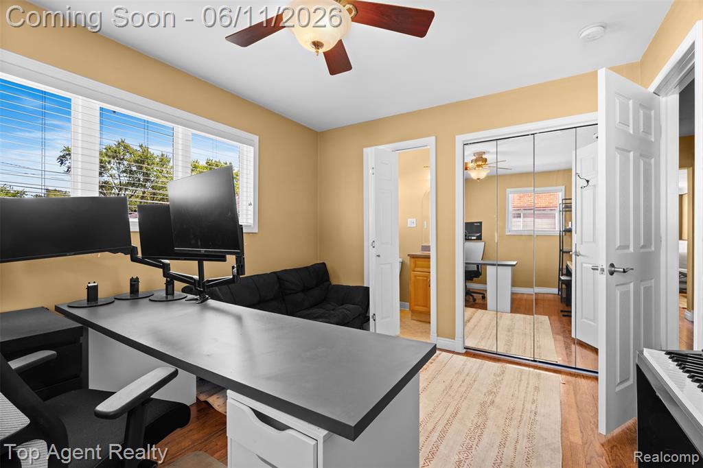 8908 Birkhill Drive, Sterling Heights, MI 48314 — Photo 21