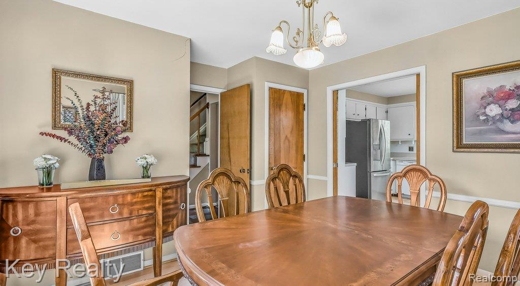 28611 Lathrup Boulevard, Lathrup Village, MI 48076 — Photo 16