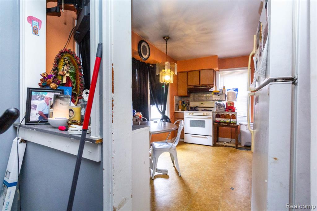 1060 Capitol Avenue, Lincoln Park, MI 48146 — Photo 9