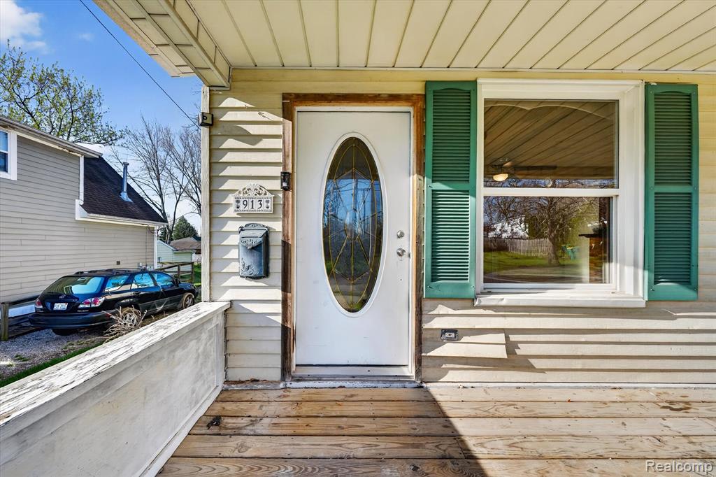 913 Cedar Street, St. Clair, MI 48079 — Photo 2