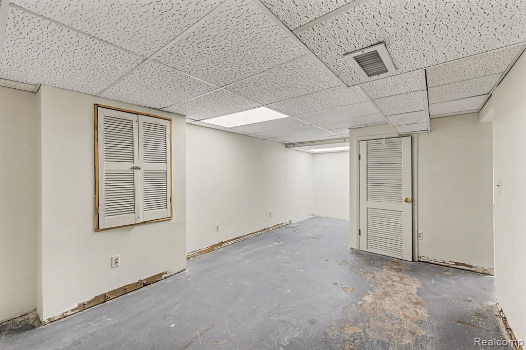 3688 Breaker Street, Waterford, MI 48329 — Photo 19