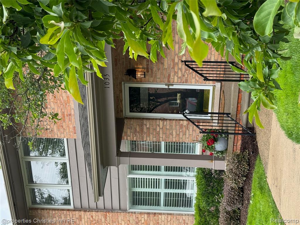 1035 N Old Woodward Avenue, 5, Birmingham, MI 48009