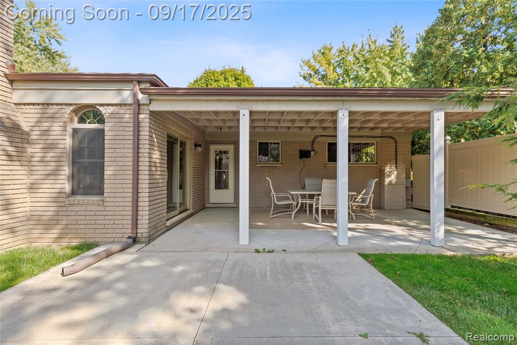 41885 Coulon Drive, Clinton Twp, MI 48038 — Photo 33