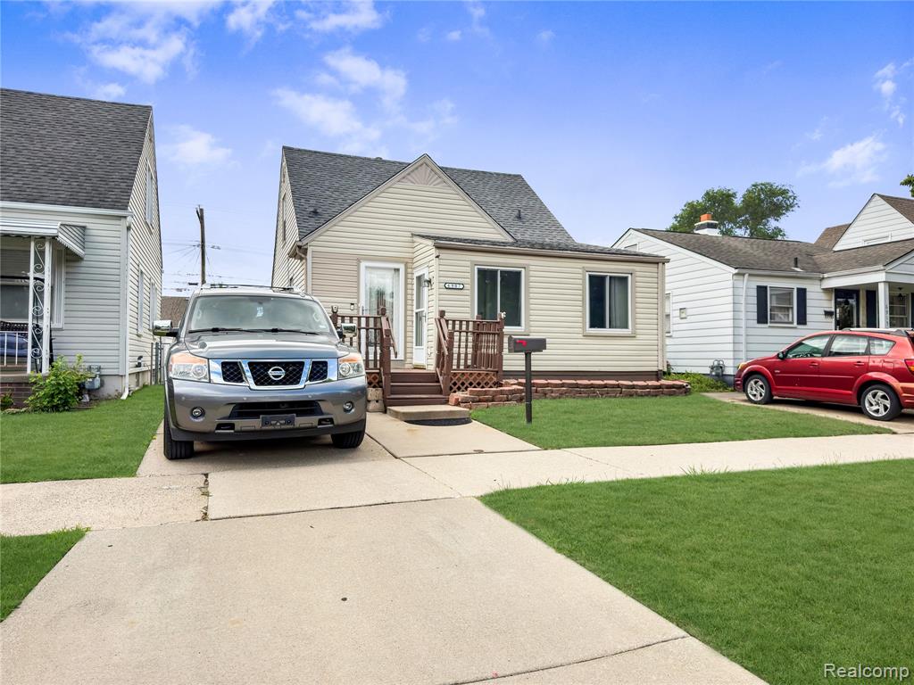 6907 Orchard Avenue, Dearborn, MI 48126 — Photo 3