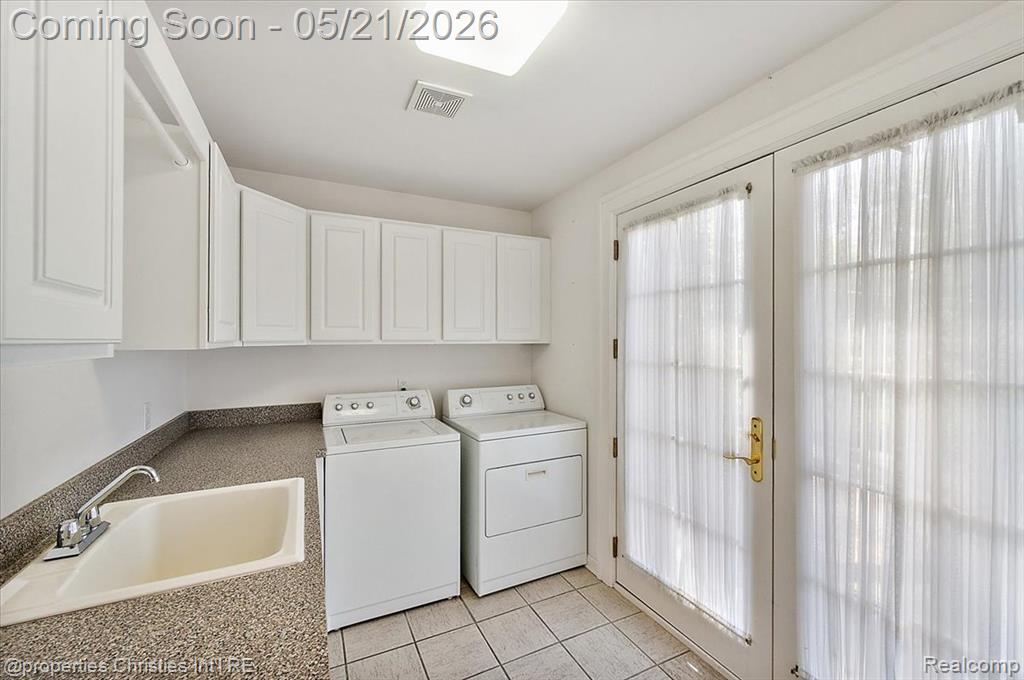 9820 Ingram Street, Livonia, MI 48150 — Photo 25