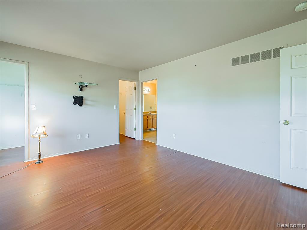 729 W Margaret Lane, Pontiac, MI 48341 — Photo 17