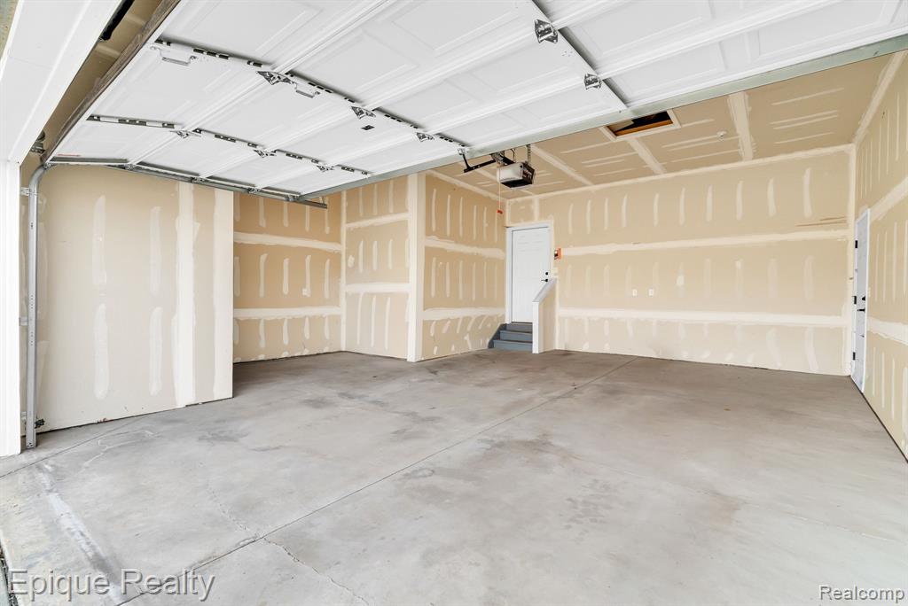 9415 Sand Hill Drive, Grand Blanc, MI 48439 — Photo 49