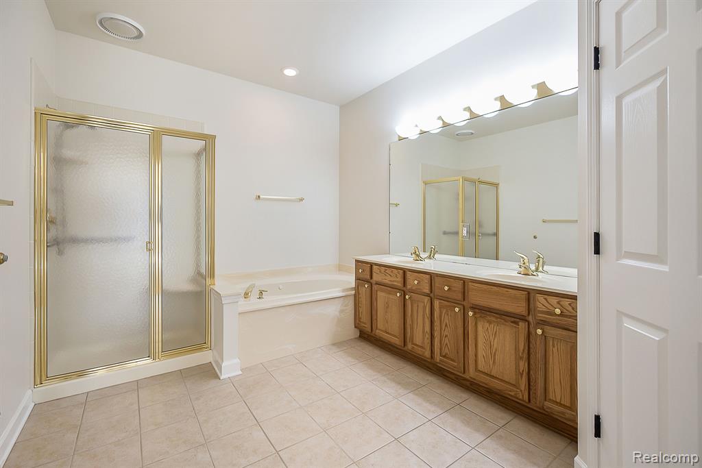 17059 BIRCHWOOD Drive, Northville, MI 48168 — Photo 12