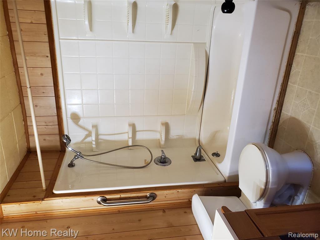 2887 Ivan, Harrison, MI 48625 — Photo 13