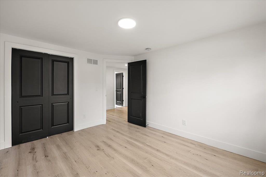 61561 N RIDGE Trail, Washington, MI — Photo 41